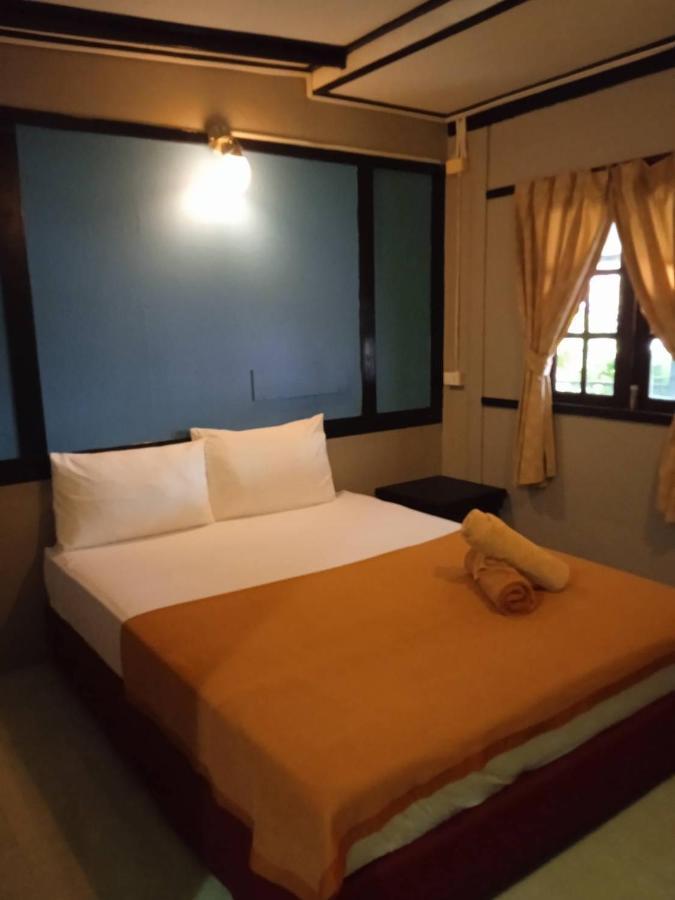 Hotel PhiPhi Film House Esterno foto