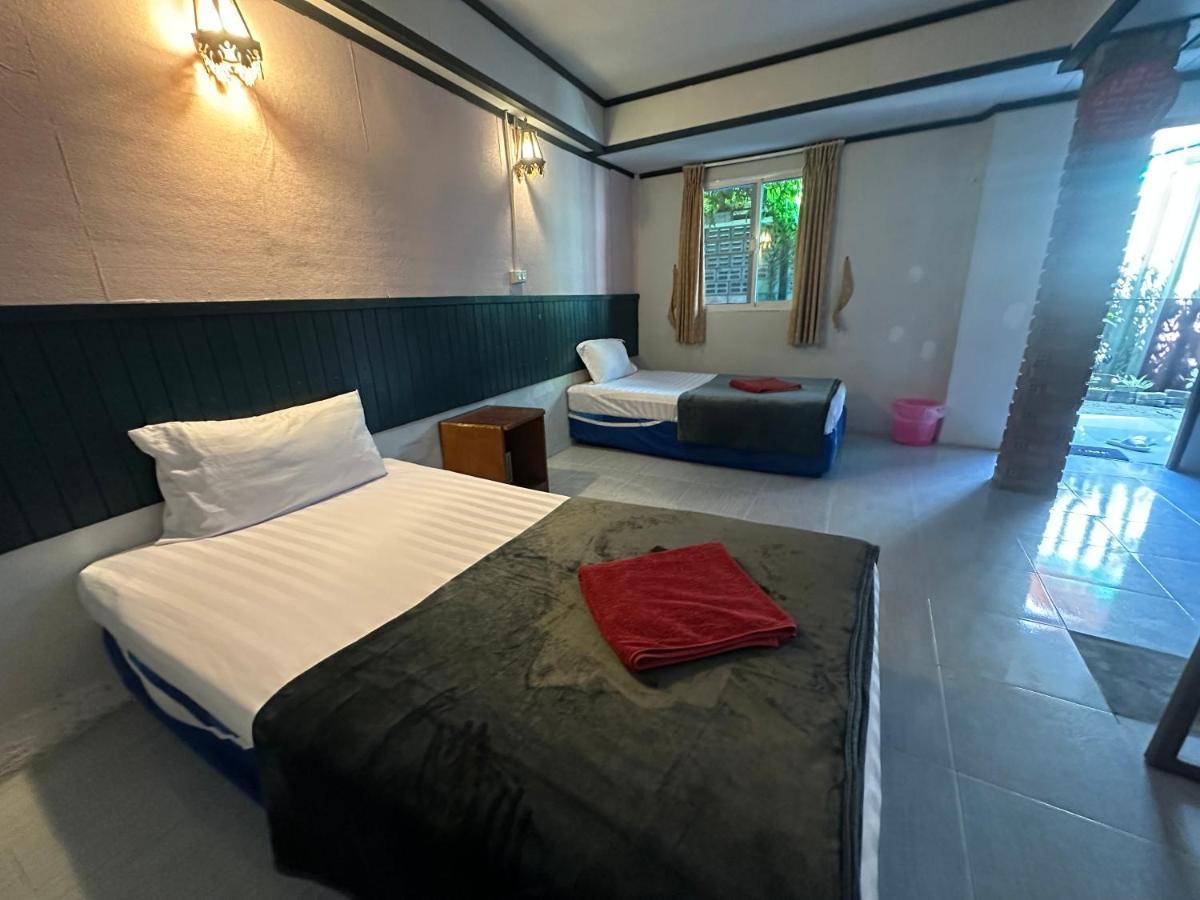 Hotel PhiPhi Film House Esterno foto